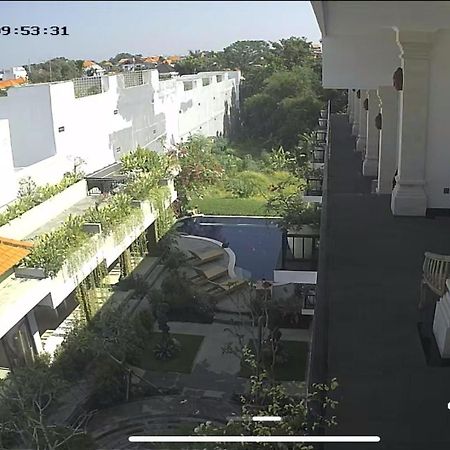 Lila Loka Homestay Canggu Exteriör bild